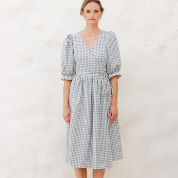 Sieviešu wrap kleita - zili rūtaina