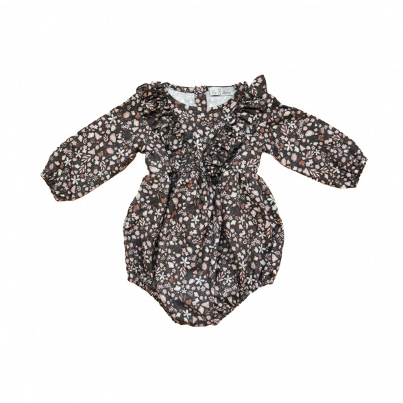 Viskozes romperis ar ziedu rakstu